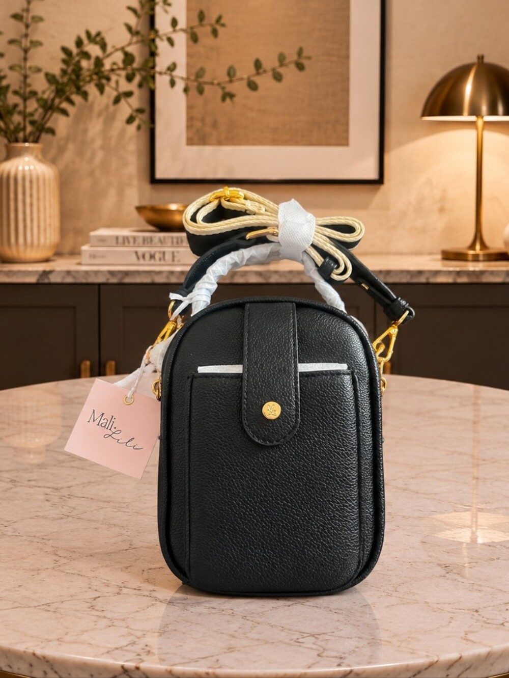 BRAND NEW - FAMOUS MALI & LILI BLACK MULTICOMPARTMENT CROSSBODY BAG